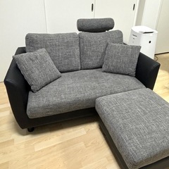 LOWYA 2人掛け カウチソファ オットマン付き。2023年秋頃購入 4万9990