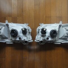 ハイエース ヘッドライト 左右 セット 4型以降