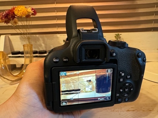 Canon EOS KISS X90 18-55mmレンズ(EOS2000D) キヤノン CANON デジタル