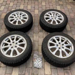 2022年　スタッドレスタイヤ　ホイール付き　185/60R15 　シエンタ