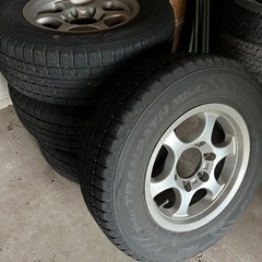 haru-g④ハイエーススタッドレスタイヤ 冬の必需品！ 雪道を走るハイエースにオススメのスタッドレスタイヤ