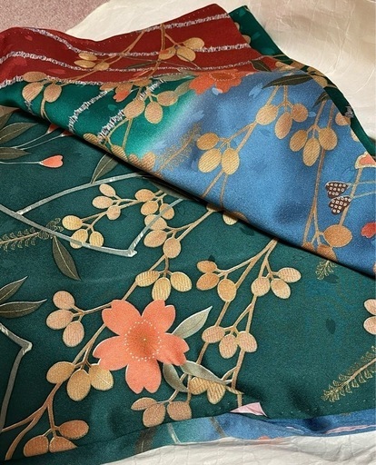 成人式振袖 一式 小物も全て揃ってます。