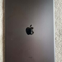 iPad 第9世代 10.2インチA2602 Wi-Fi silver 64GB バッテリー96% 0124