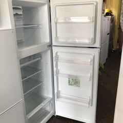 冷蔵庫　ヤマダセレクト　2019年製　225L