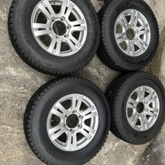 ハイエース ブリザック 215/70R15