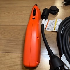 RAV4PHV純正充電ケーブル 100V200V対応コネクター 電源取り出し