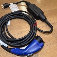 RAV4PHV純正充電ケーブル　100V200V対応コネクター　電源取り出しコネクタ付き RAV4PHV純正充電ケーブル 100V200V対応コネクター 電源取り出し