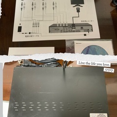 見守り防犯カメラセット、レコーダー、室内用カメラ２台、屋外用カメラ２台。