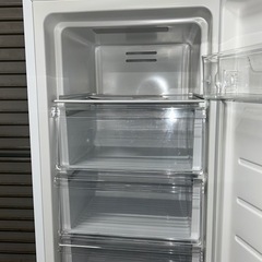 ☆冷凍庫 142L  アイリスオーヤマ　2022年製