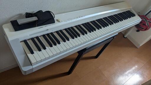 送料無料 CASIO 電子ピアノ PX-135WE カシオ Privia PX-135WE