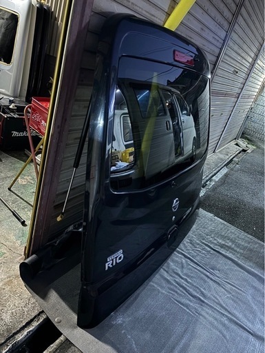 リアゲートu71w クリッパー ミニキャブ 送込 U61V U61W U71W U71V 