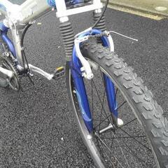 中古自転車３３０６　前後タイヤ新品！　マウンテンバイク　Wサスペンション　２６インチ　３×６段ギヤ　アルミフレーム　折り畳機能付き　ワイヤー錠　ライトは付属していません