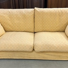 トルコ製　羽毛入りソファー　 羽毛入りカウチソファ 3人掛け｜高級ファブリック＆天然木風フレーム