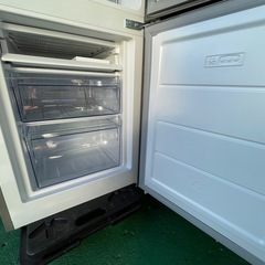 美品　2023年式　冷蔵庫　173L　