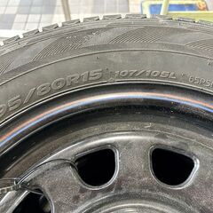 【中古】DAYTONA　スタッドレスタイヤ　195/80r15 65psi 