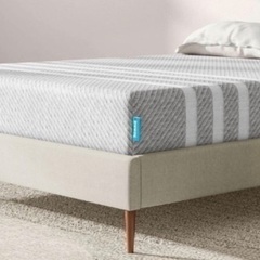 新品未開封　米国直輸入品　7割引　売れ筋一番のLEESAマットレス フルサイズ