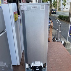 ?冷凍ストッカー?Haier 161L冷凍庫 2017年製 JF-NUF161G 1ドア シルバー 右開き スリム　ハイアール NO.4018F