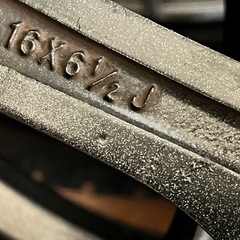 16インチ　スタッドレスタイヤ　バリ山　 