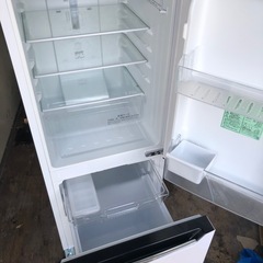 NO 570 🌈福岡市内配送設置無料✨🌈  2020年式 ハイセンス 冷蔵庫 幅48cm 150L パールホワイト HR-D15C 2ドア 右開き 自動霜取り コンパクト