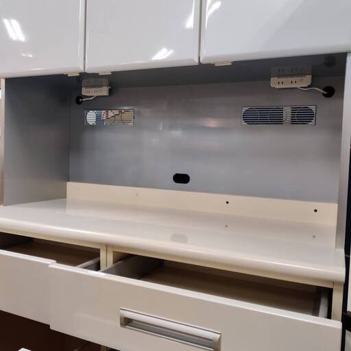 愛品倶楽部柏店】吉田家具工業 3枚扉システムキッチンボード ヴィオラ 