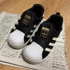 adidas スリッポン　スニーカー