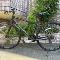 TREK　トレック　FX2　クロスバイク　ディスクブレーキ ３×8
