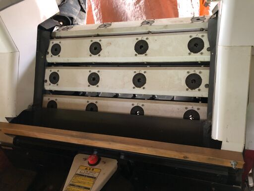 乗用型ニンニク植え付け機 ヤンマーRH4R