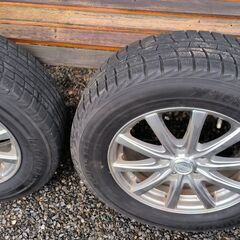 スタッドレスタイヤとホイールのセット215/65R16