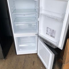 NO 589 🌈福岡市内配送設置無料✨🌈  2024年式　冷蔵庫 小型 2ドア 117L 新生活 ひとり暮らし 一人暮らし コンパクト 右開き オフィス 単身 おしゃれ ガンメタリック MAXZEN JR117ML01GM