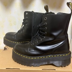 Dr.Martens 厚底