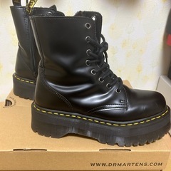 Dr.Martens 厚底