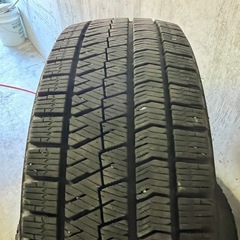 スタッドレスタイヤ 225/45R18 ブリヂストンVRX2