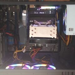 お渡しする方が決まりました。爆速。美品です。 新品ケースZALMAN T8