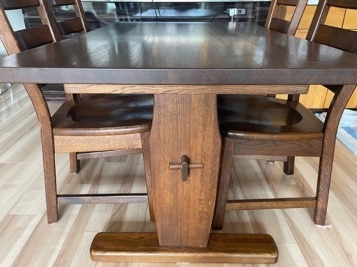 葉山家具 天然木ダイニングテーブル （お引き取りは7月4日以降） 葉山家具 天然木ダイニングテーブル （お引き取りは7月4日以降） 葉山家具