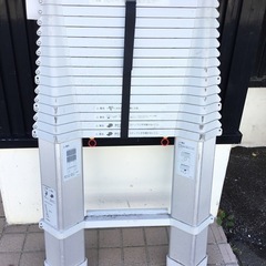 【店頭引取限定】【中古】HASEGAWA ハセガワ 伸縮はしご 33,000円(税込) 店頭引取限定】【中古】HASEGAWA ハセガワ 伸縮はしご 33,000円(税込)