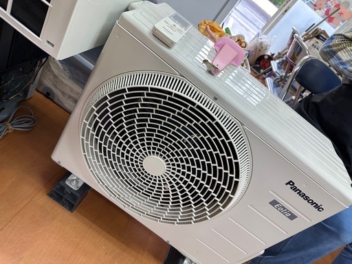 中古 美品 Panasonic エオリア 2017年製 エアコン 主に6畳 2.2kW 内部