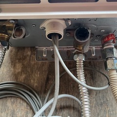 【GO-303】Rinnai リンナイ ガス給湯器 RUX-A2015W-E