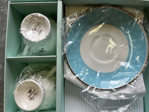 新品 ジェノバ ティーポット1＆ケーキプレート2＋ティーカップ