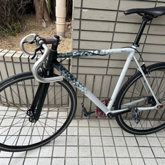 ピストバイク24インチ。固定、フリーギア付き (やす) 神崎川の自転車の中古あげます・譲ります｜ジモティーで不用品の処分