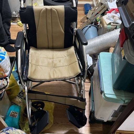値段下げました！車椅子です。