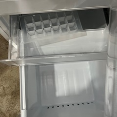 美品YAMADA冷蔵庫2023年156L2ドア　送料無料 美品YAMADA冷蔵庫2023年156L2ドア 送料無料