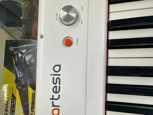 ジモティ来店特価!! 電子ピアノ artesia ホワイト J-10248 KAWAI