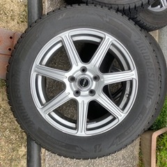 スタッドレスタイヤ　ブリザックDM-V3 17インチ