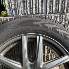 【格安】ヨコハマタイヤ　ブルーアース　スタッドレスタイヤ　225/65R17 