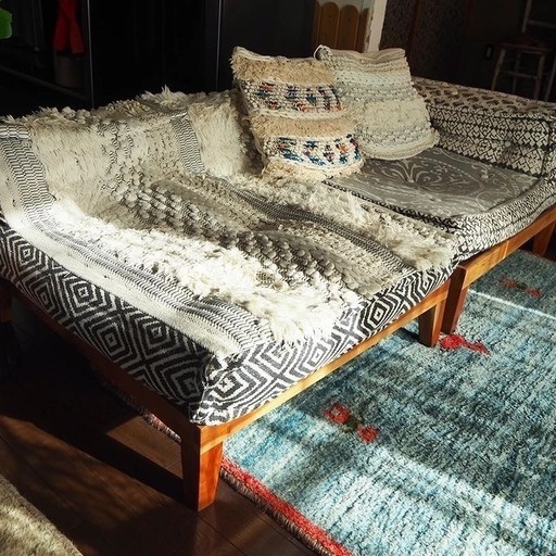 アデペシュ ブロックマルチソファー ウッドベース（台座のみ）