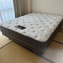 シモンズベッドセット　
ワイドダブルサイズ ほぼ新品 