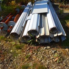 シャッター2口2600㎜幅、引取り限定になります。