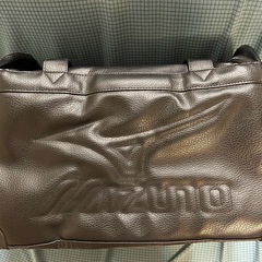 ２回ほど使用　値下げ19,800円→17,800円　反対側にミズノのビックロゴ　ミズノプロ　スポーツ用　野球　バック ボストンバッグ 黒 ショルダー 大容量 ブラック