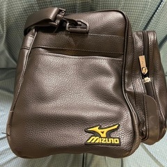 ２回ほど使用　値下げ19,800円→17,800円　反対側にミズノのビックロゴ　ミズノプロ　スポーツ用　野球　バック ボストンバッグ 黒 ショルダー 大容量 ブラック