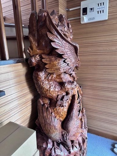 木彫り 鷲 鷹 大型 鷹 鷲 木彫 置物 骨董 工芸品 送料込み】大迫力！鷲